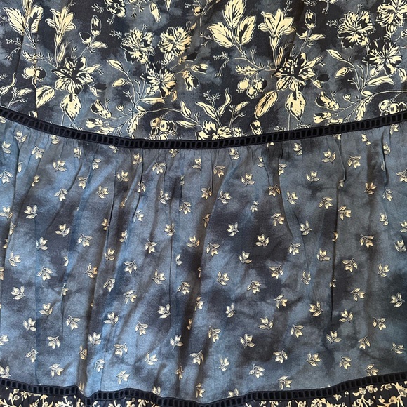 Tiered Blue Midi Floral Skirt - Picture 3 of 3